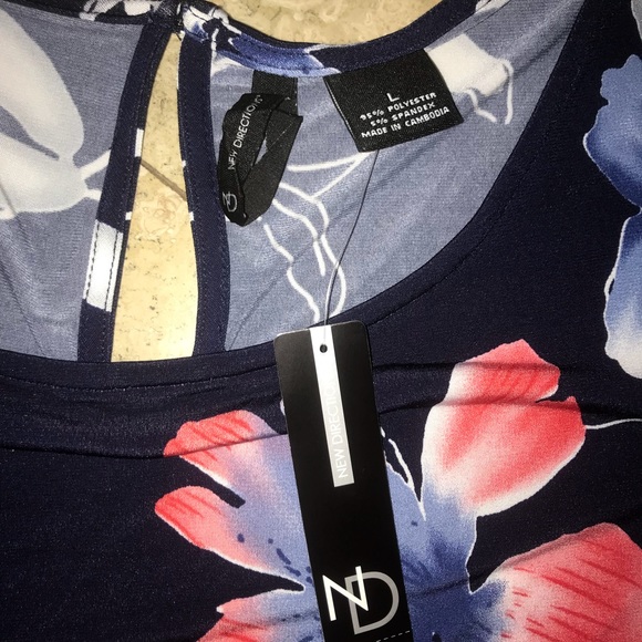 💙COLD SHOULDER 💙NEW DIRECTIONS - Picture 5 of 6